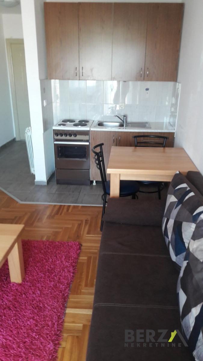 izdavanje - NOVI SAD - GRBAVICA - 9101291