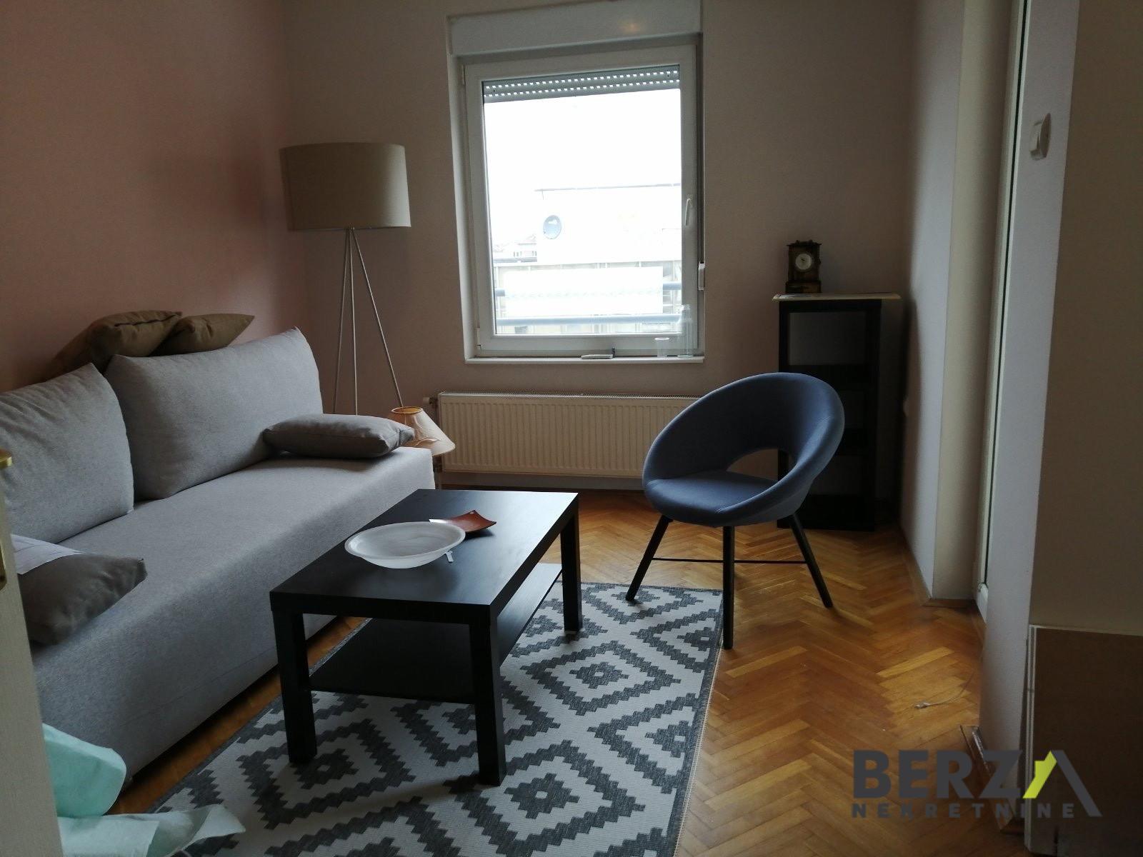 izdavanje - NOVI SAD - BULEVAR - 9102854