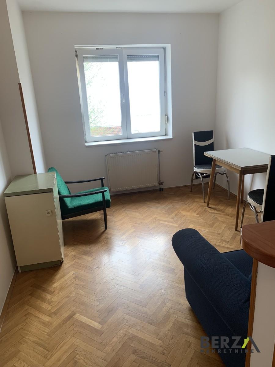 izdavanje - NOVI SAD - NOVA DETELINARA - 9103061