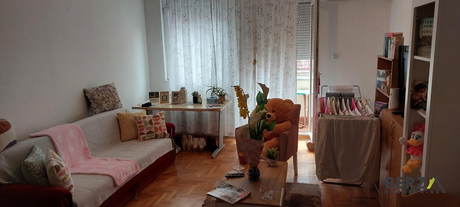 izdavanje - NOVI SAD - CENTAR - 9103791