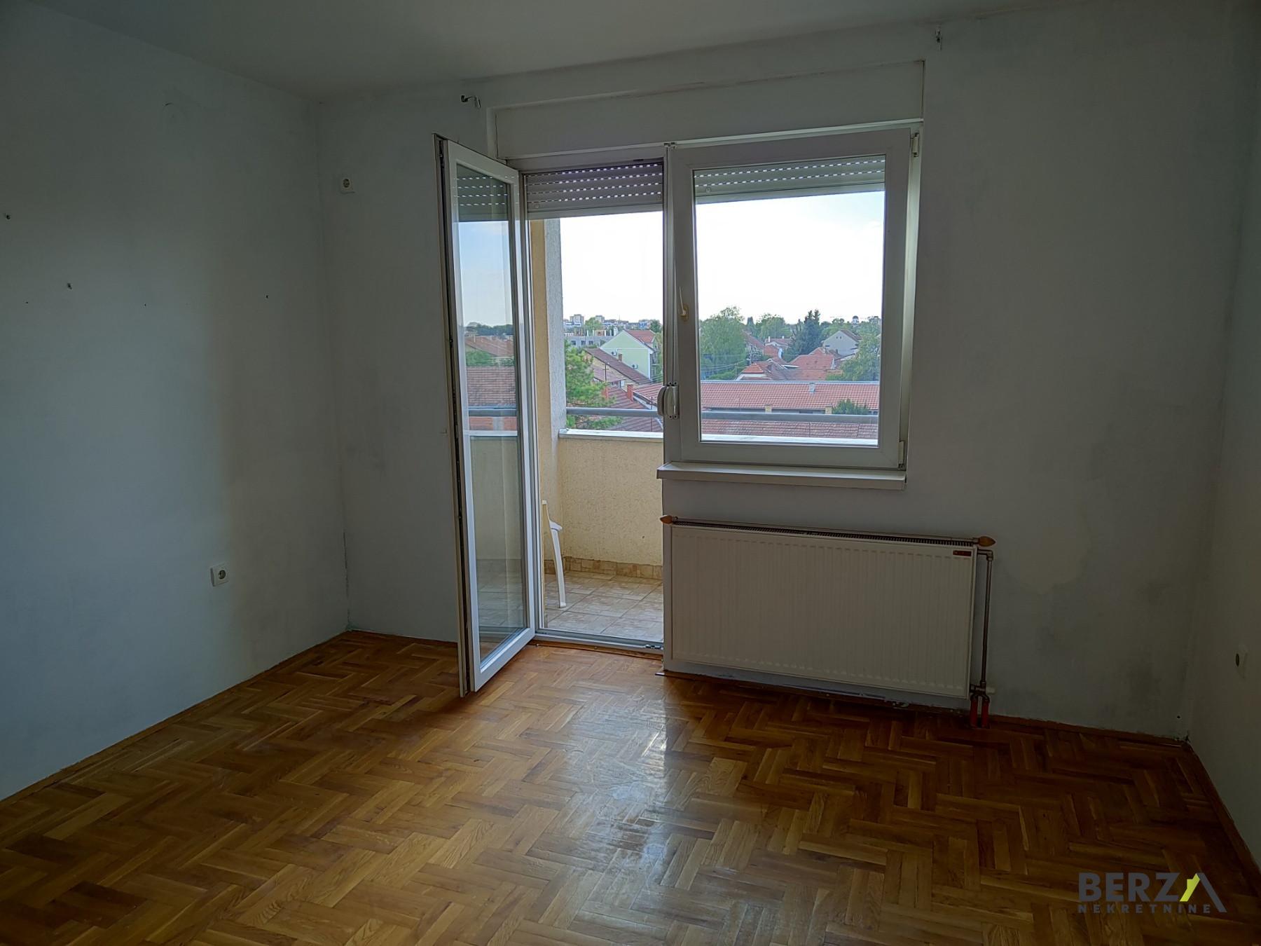 izdavanje - NOVI SAD - BULEVAR PATRIJARHA PAVLA - 9104244