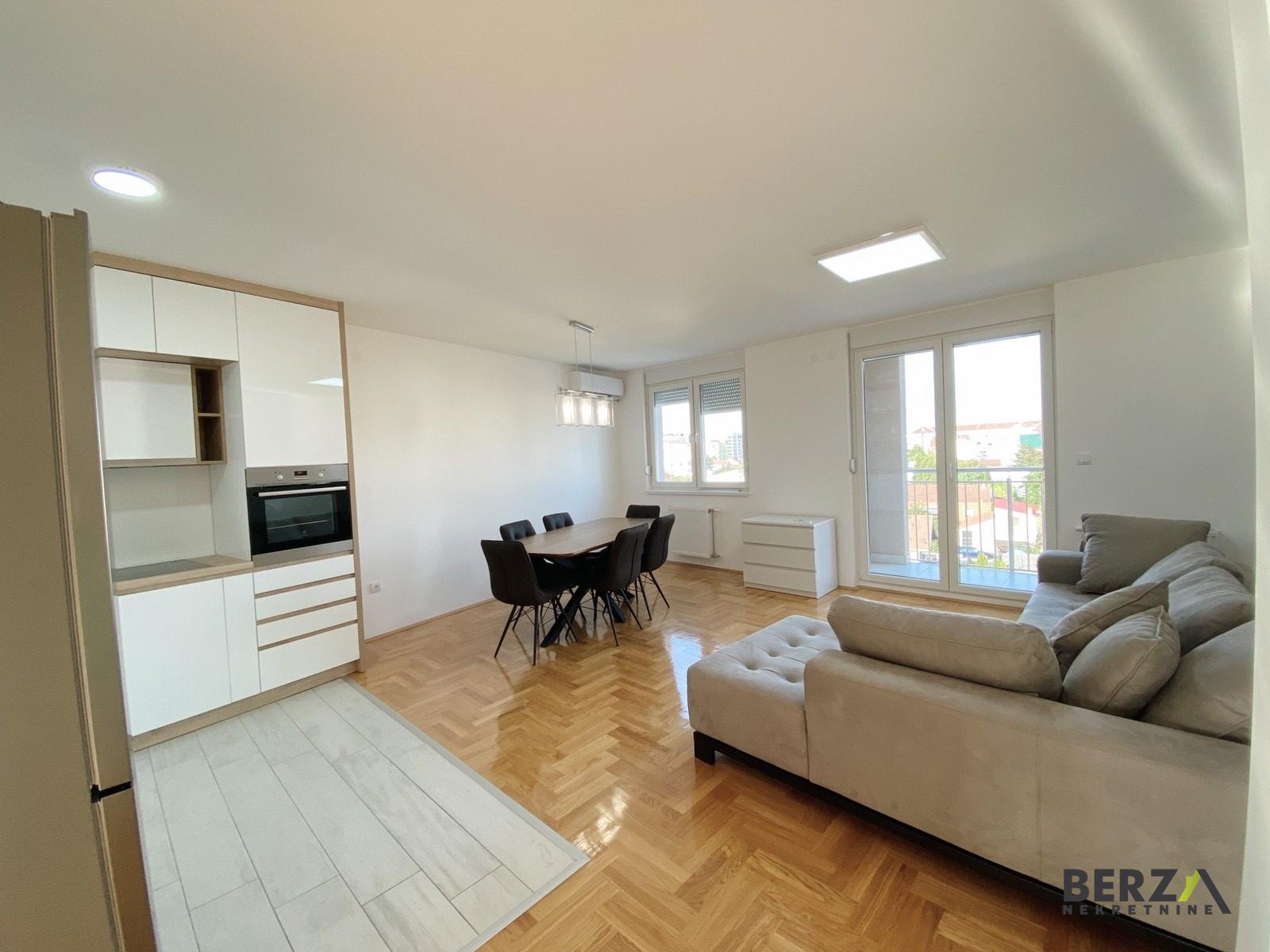 izdavanje - NOVI SAD - BULEVAR PATRIJARHA PAVLA - 9104416