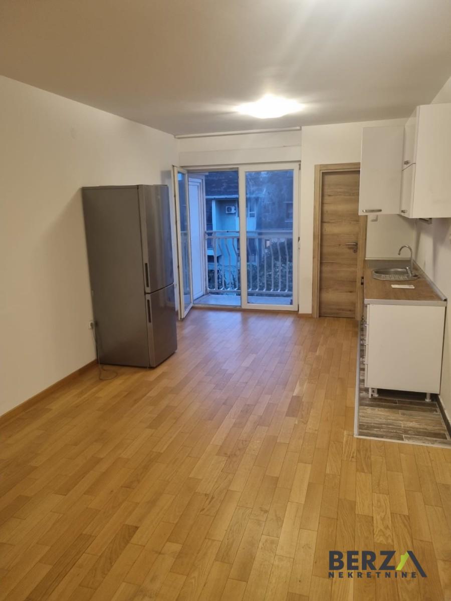 izdavanje - NOVI SAD - GRBAVICA - 9104592