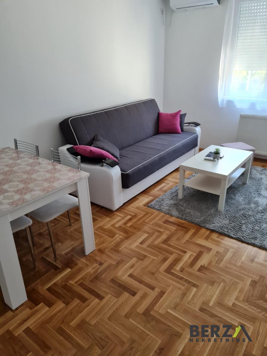 izdavanje - NOVI SAD - TELEP - 9105886