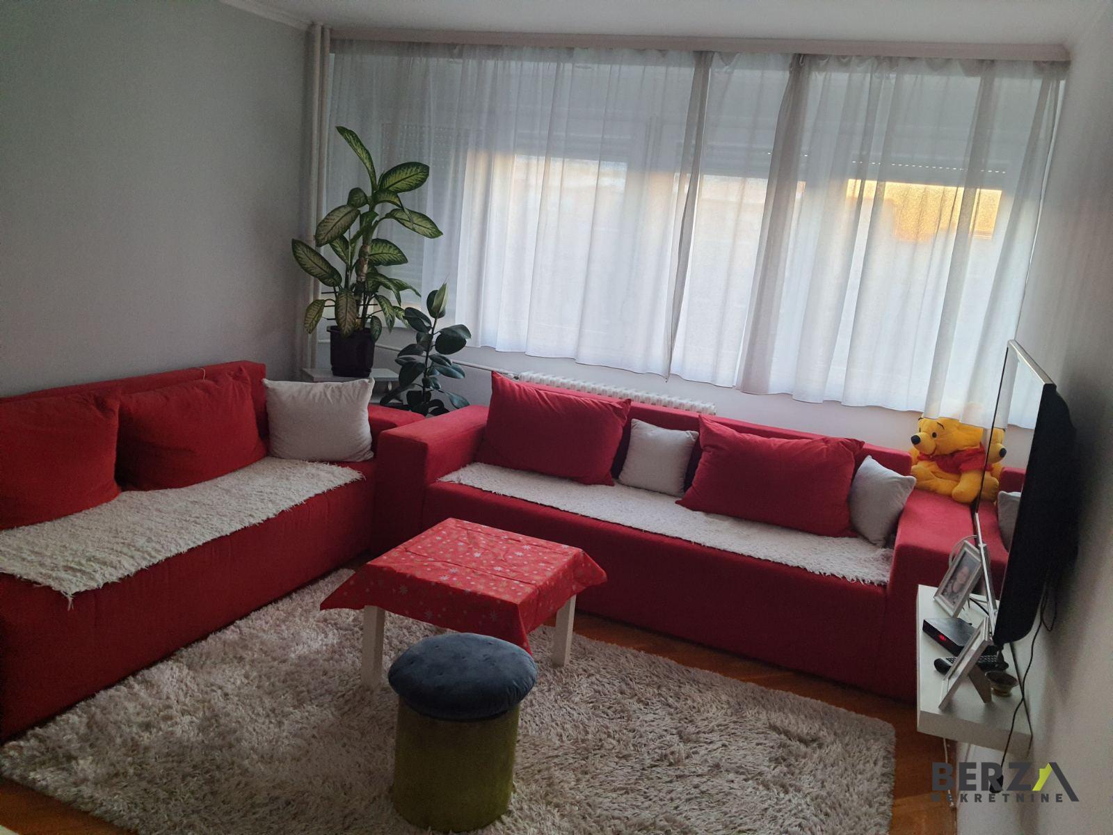 izdavanje - NOVI SAD - STANICA - 9106255