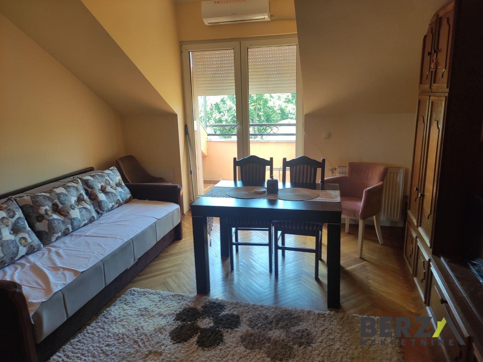 izdavanje - NOVI SAD - BULEVAR - 9106301