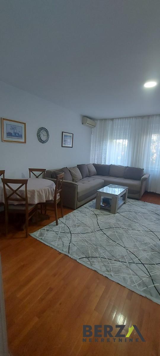 izdavanje - NOVI SAD - PODBARA - 9107496