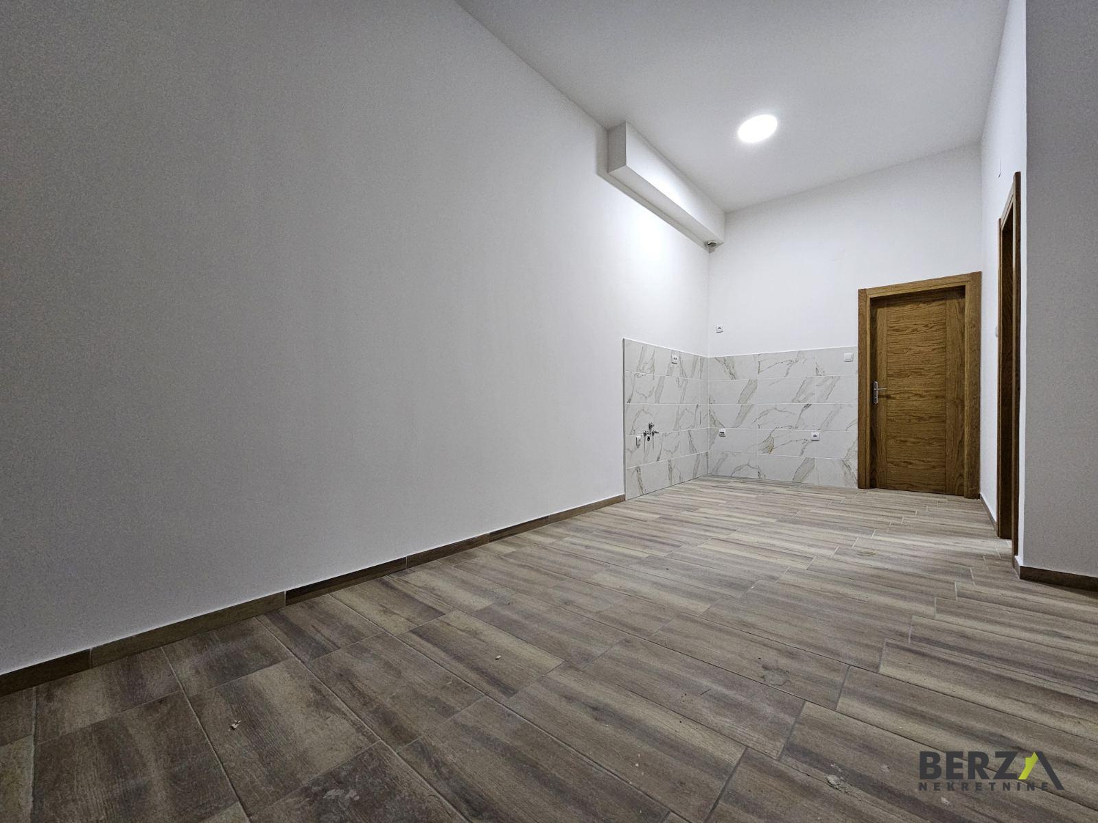izdavanje - NOVI SAD - ADICE - 9107756