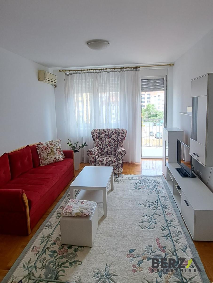 izdavanje - NOVI SAD - NOVA DETELINARA - 9108518