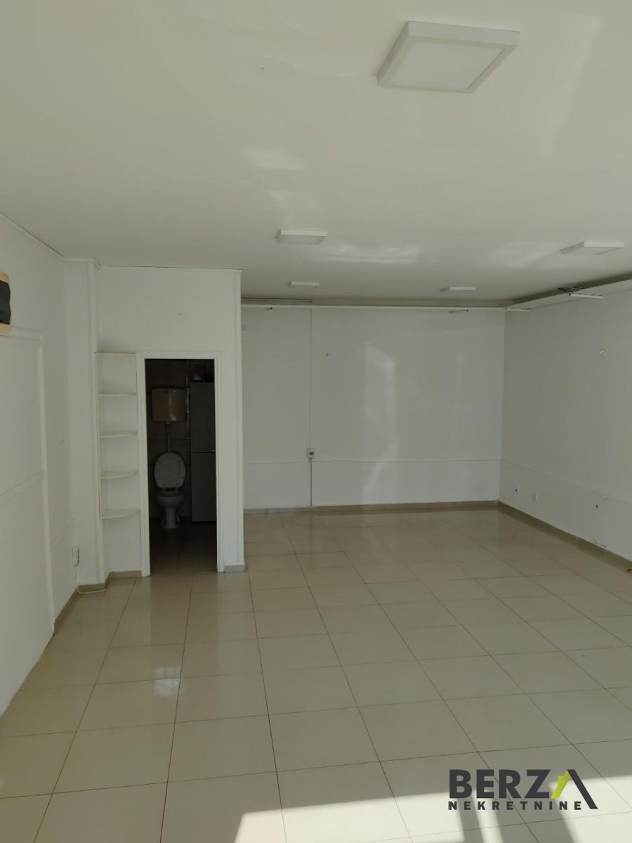 izdavanje - NOVI SAD - NOVA DETELINARA - 9108833