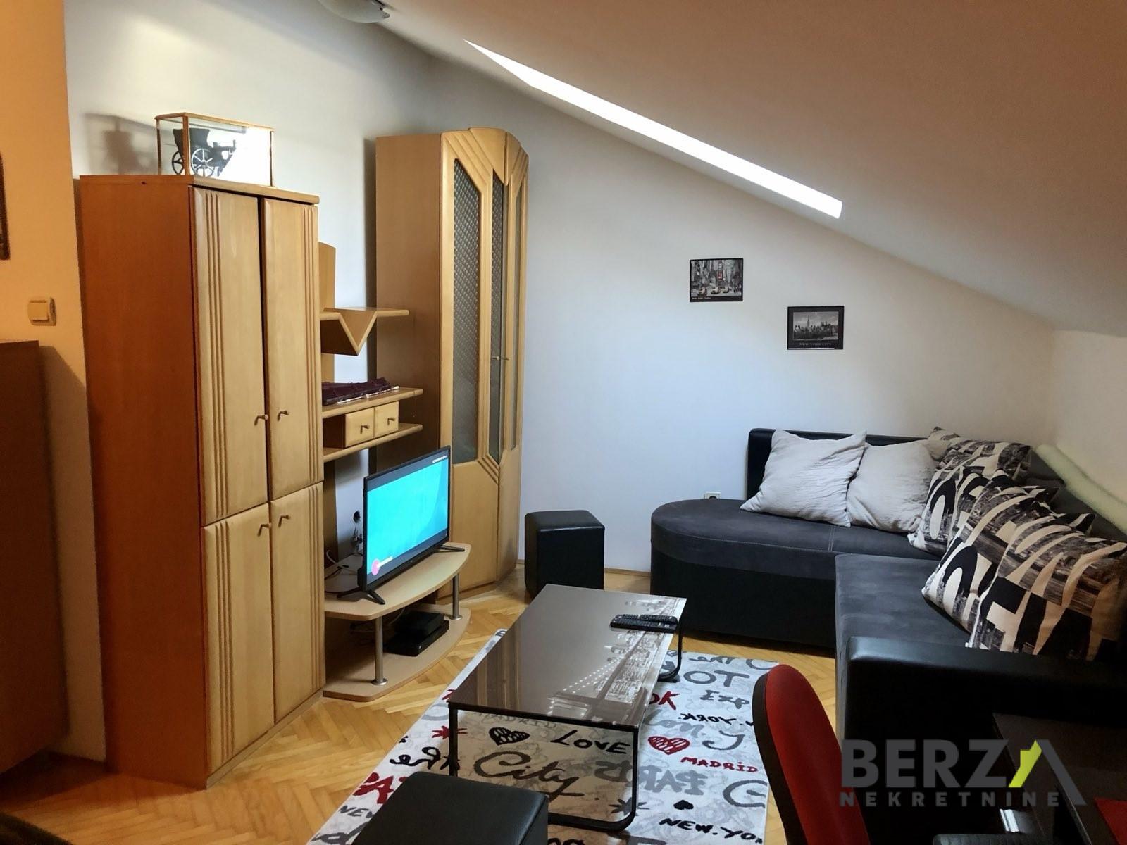 izdavanje - NOVI SAD - BULEVAR - 9109341