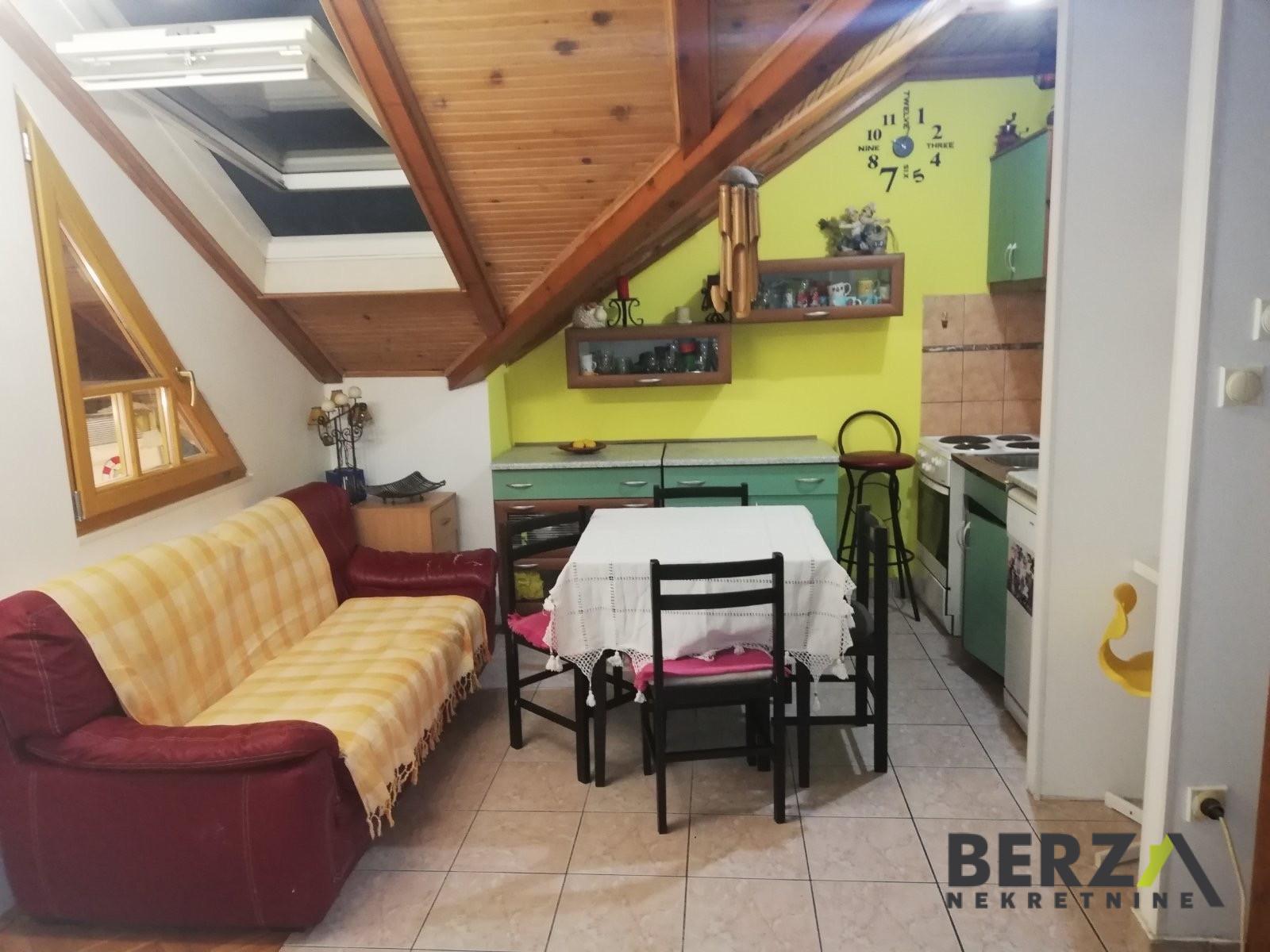 izdavanje - NOVI SAD - SOCIJALNO - 9109413