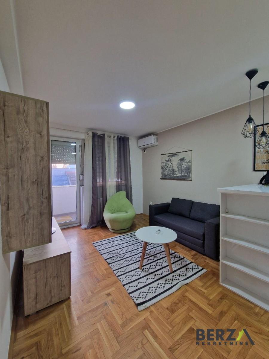 izdavanje - NOVI SAD - BULEVAR EVROPE - 9109466