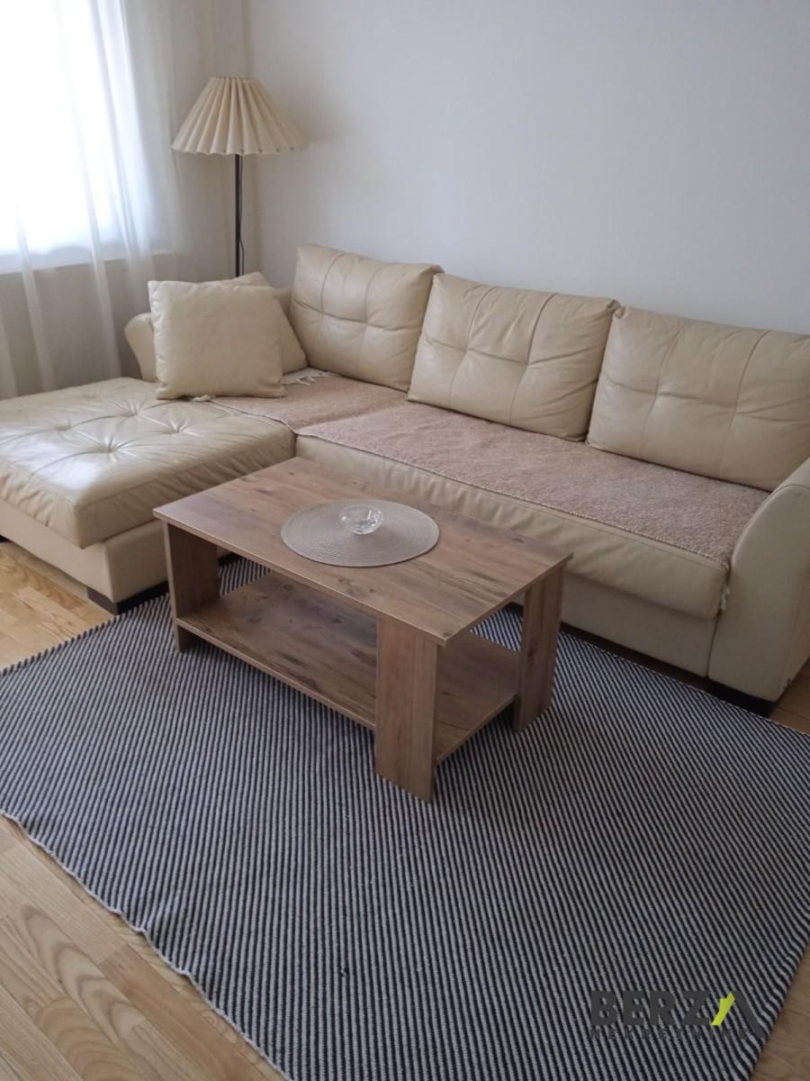 izdavanje - NOVI SAD - CENTAR - 9109559