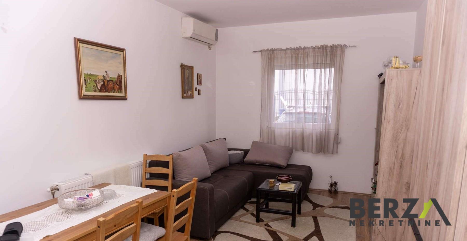 izdavanje - NOVI SAD - ADICE - 9109626