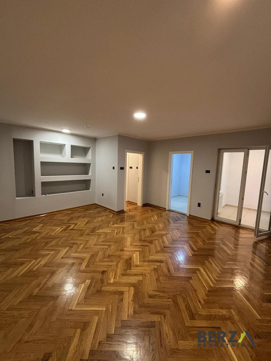izdavanje - NOVI SAD - CENTAR - 9109750