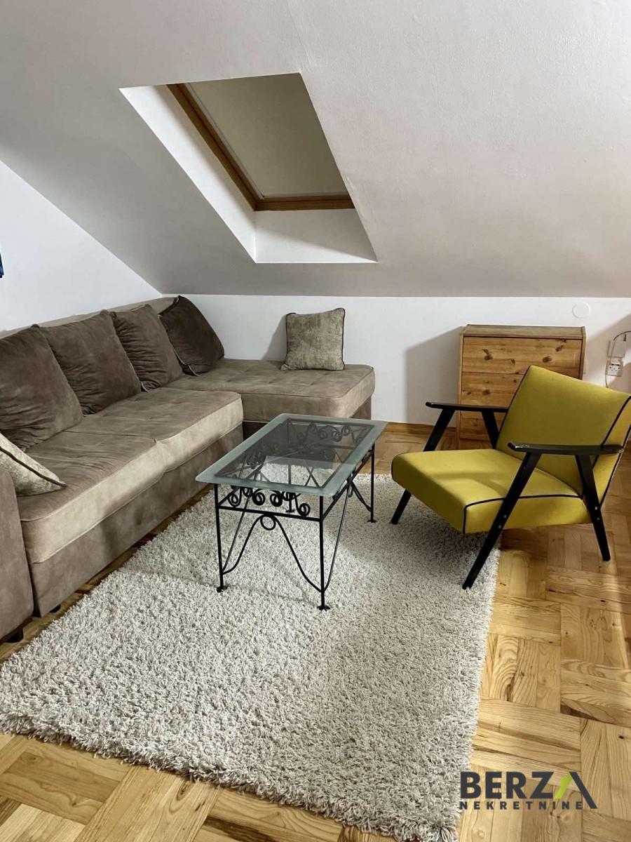 izdavanje - NOVI SAD - BULEVAR - 9109888