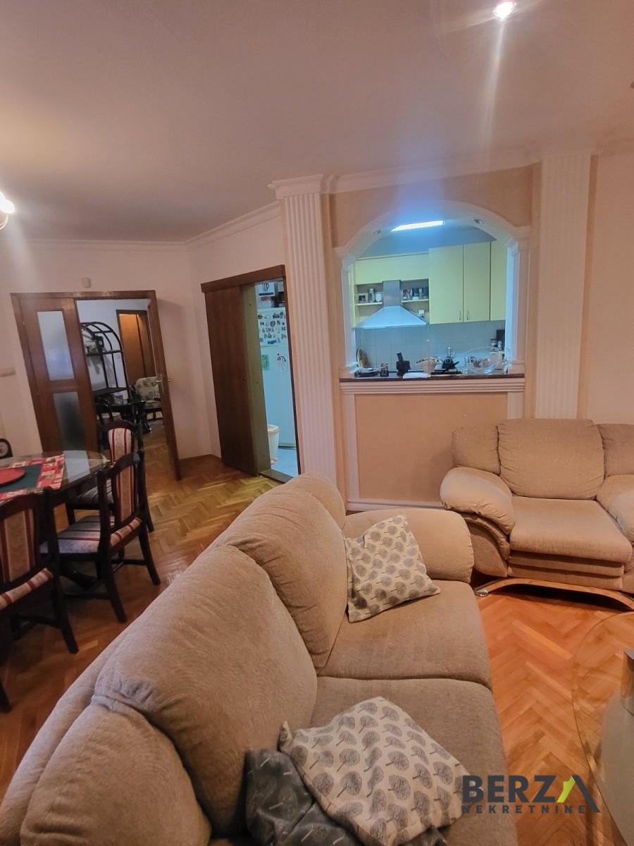 izdavanje - NOVI SAD - CENTAR - 9110187