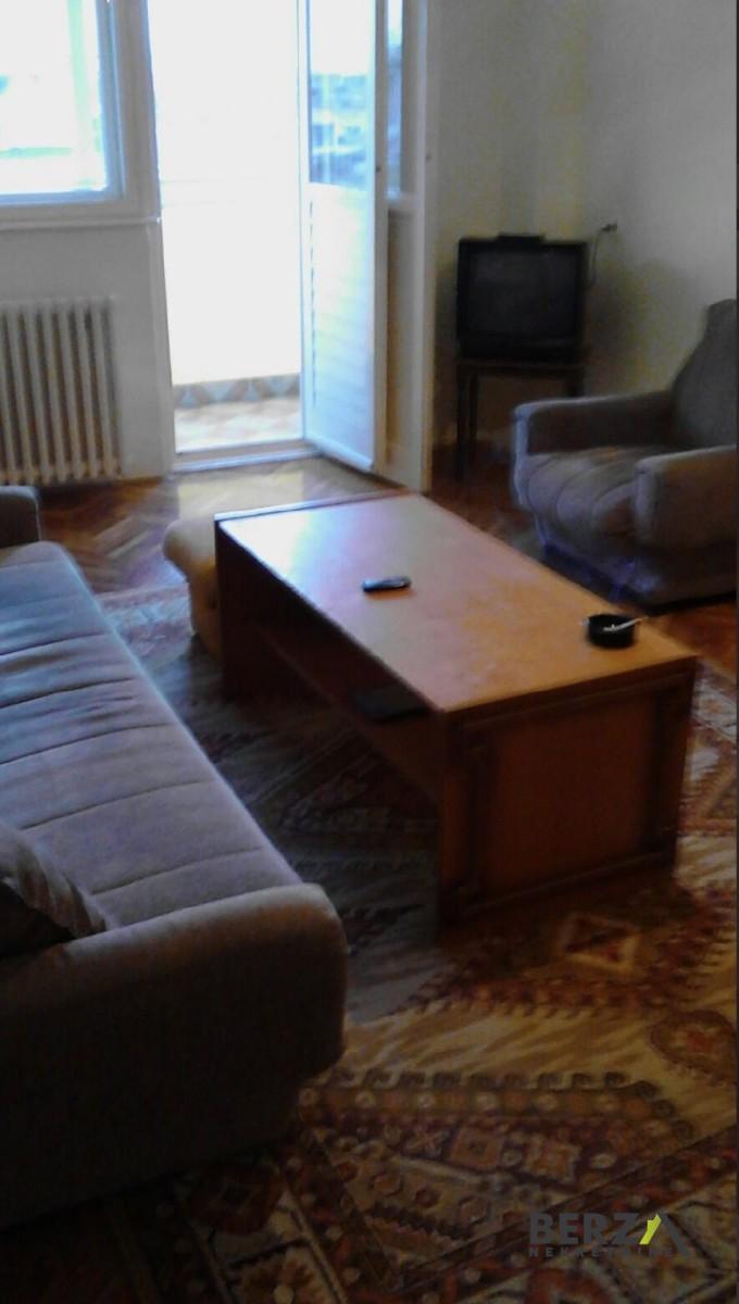 izdavanje - NOVI SAD - BULEVAR - 9110279