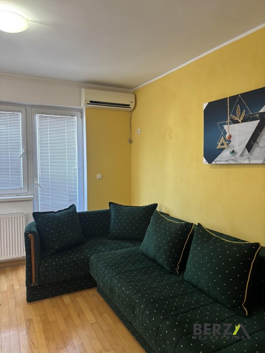 izdavanje - NOVI SAD - NOVA DETELINARA - 9110334