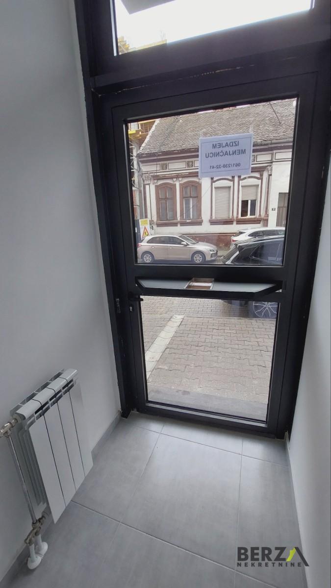 izdavanje - NOVI SAD - BULEVAR - 9110372