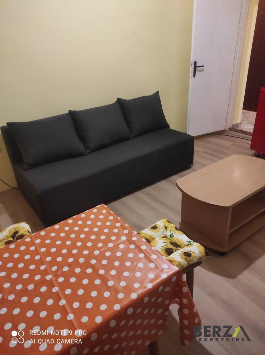 izdavanje - NOVI SAD - CENTAR - 9110424