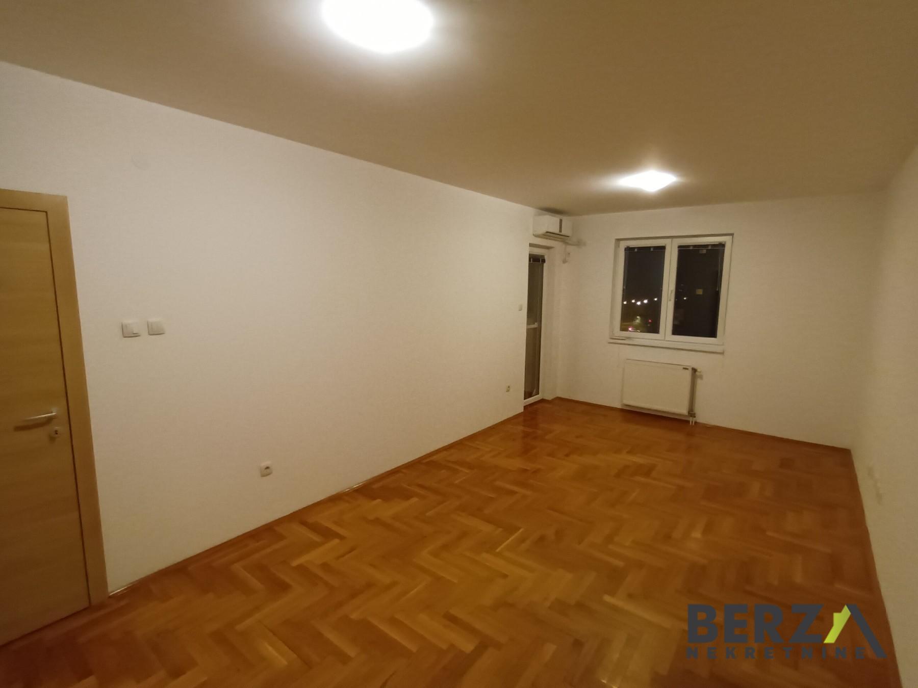 izdavanje - NOVI SAD - NOVO NASELJE - 9110457