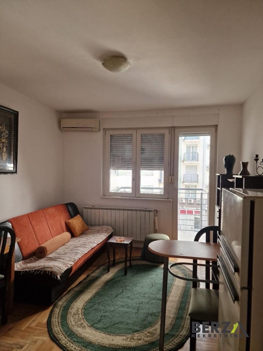 izdavanje - NOVI SAD - BULEVAR EVROPE - 9110478