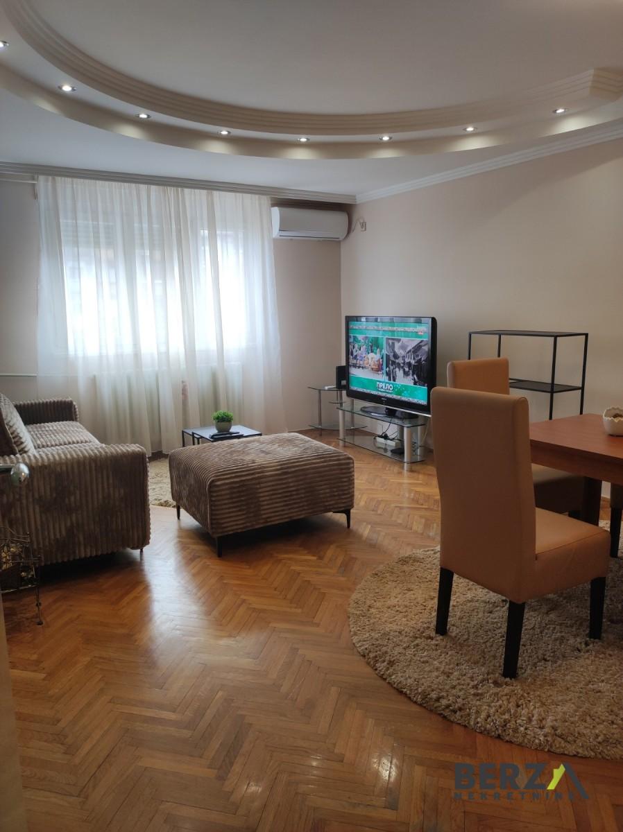 izdavanje - NOVI SAD - BULEVAR - 9110497
