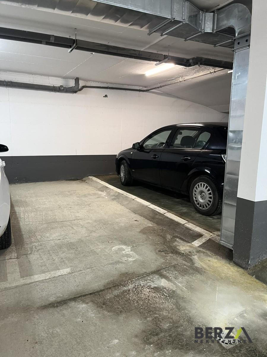 izdavanje - NOVI SAD - SALAJKA - 9110539