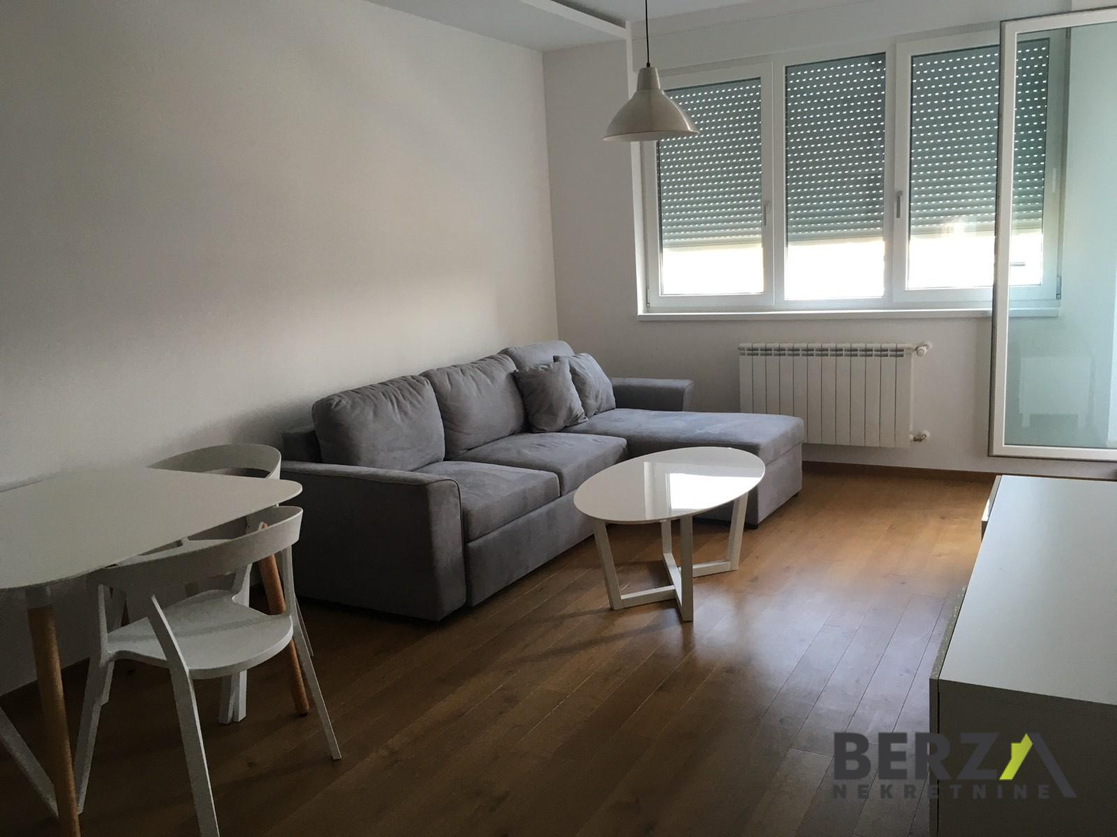 izdavanje - NOVI SAD - BULEVAR EVROPE - 9110581