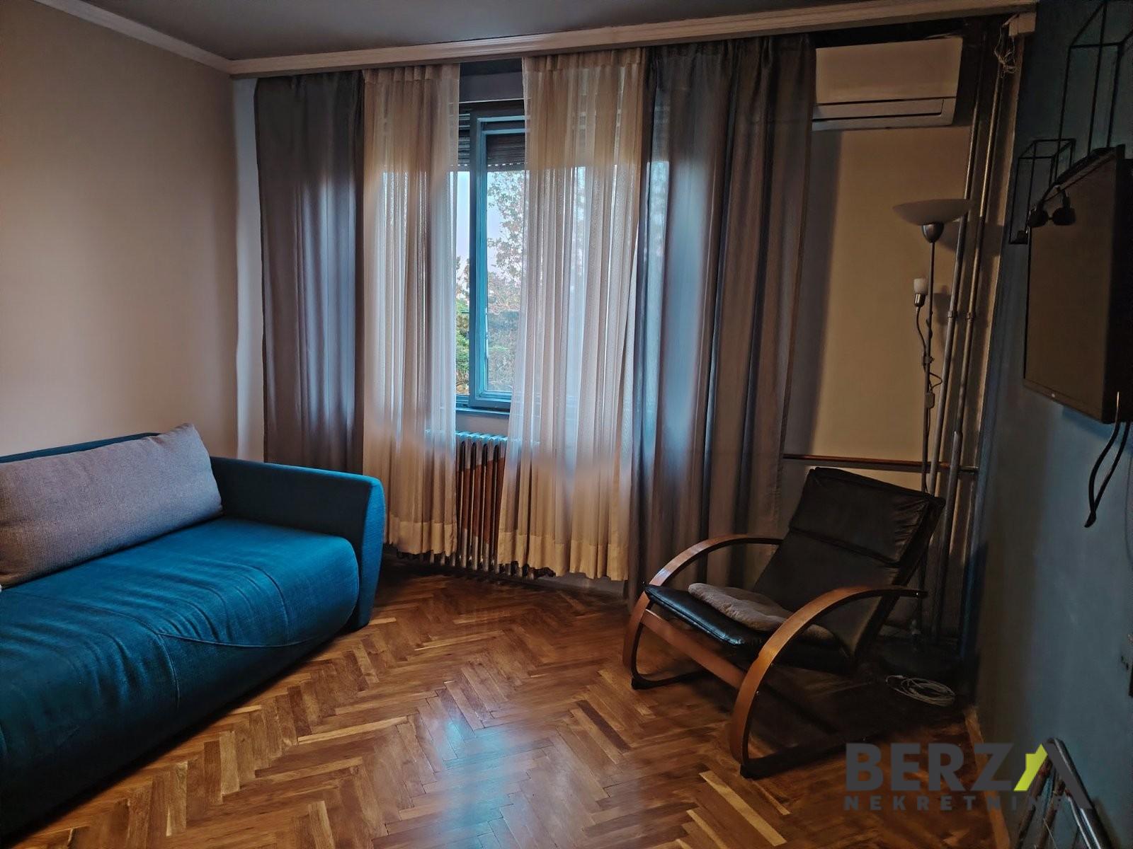 izdavanje - NOVI SAD - STANICA - 9110628