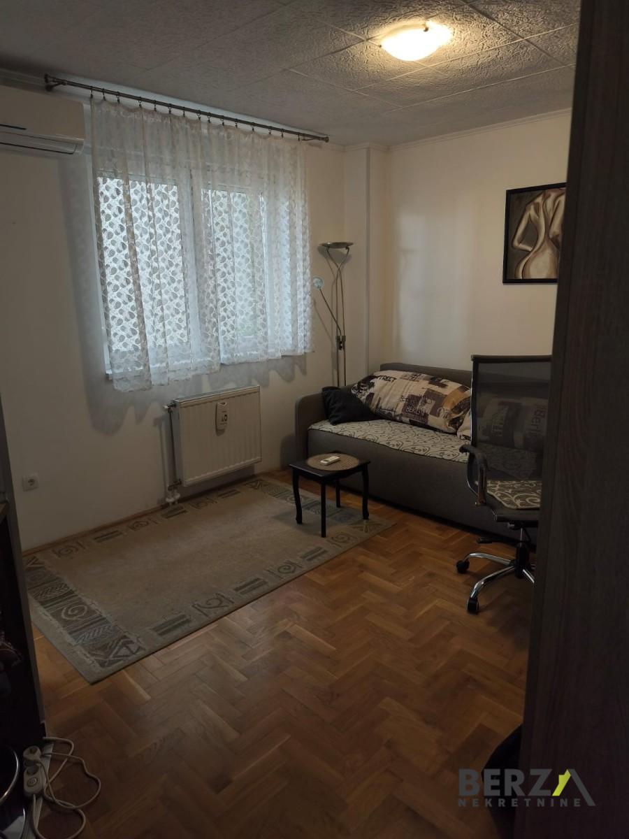 izdavanje - NOVI SAD - PODBARA - 9110676