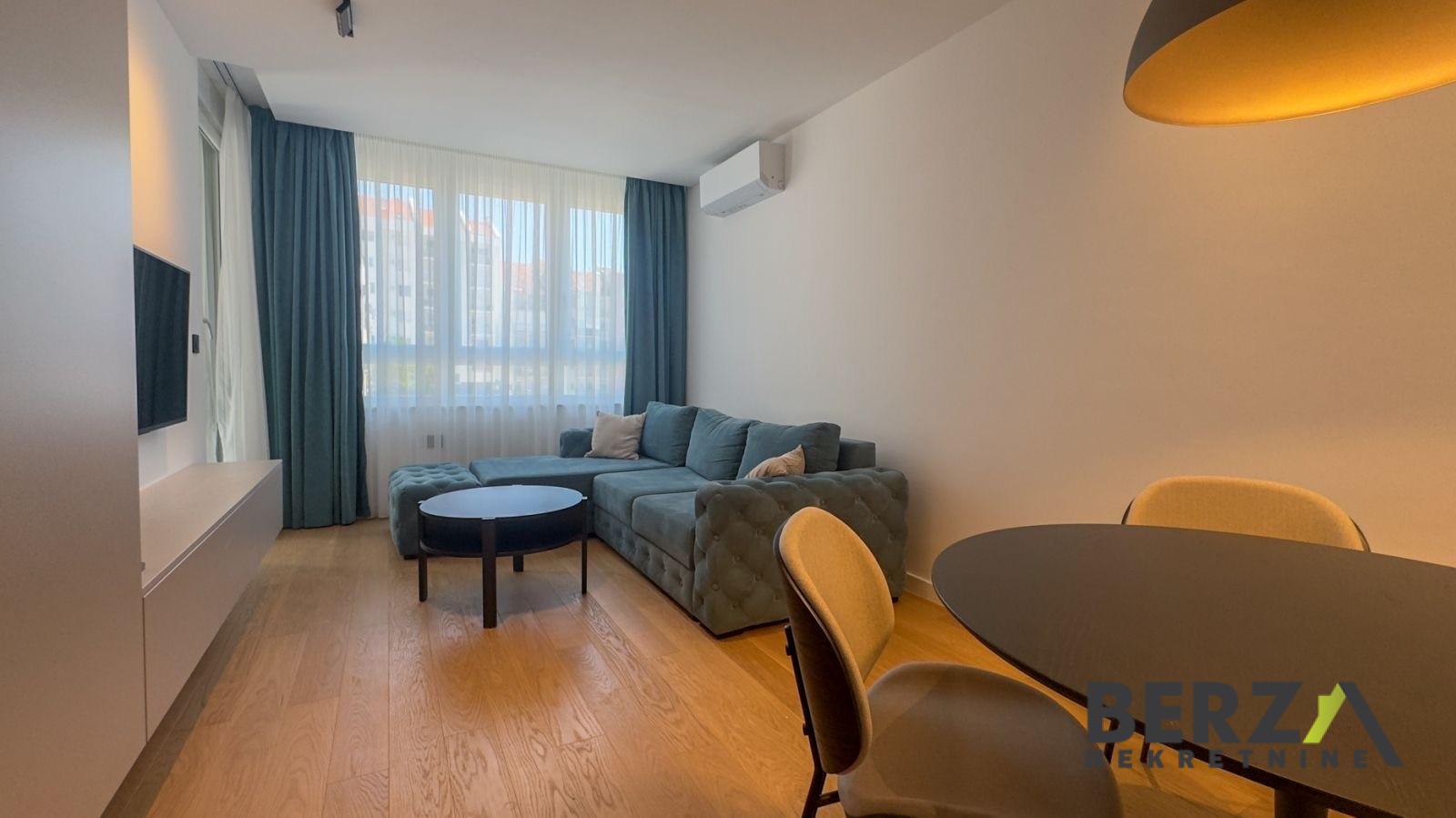 izdavanje - NOVI SAD - BULEVAR EVROPE - 9110681