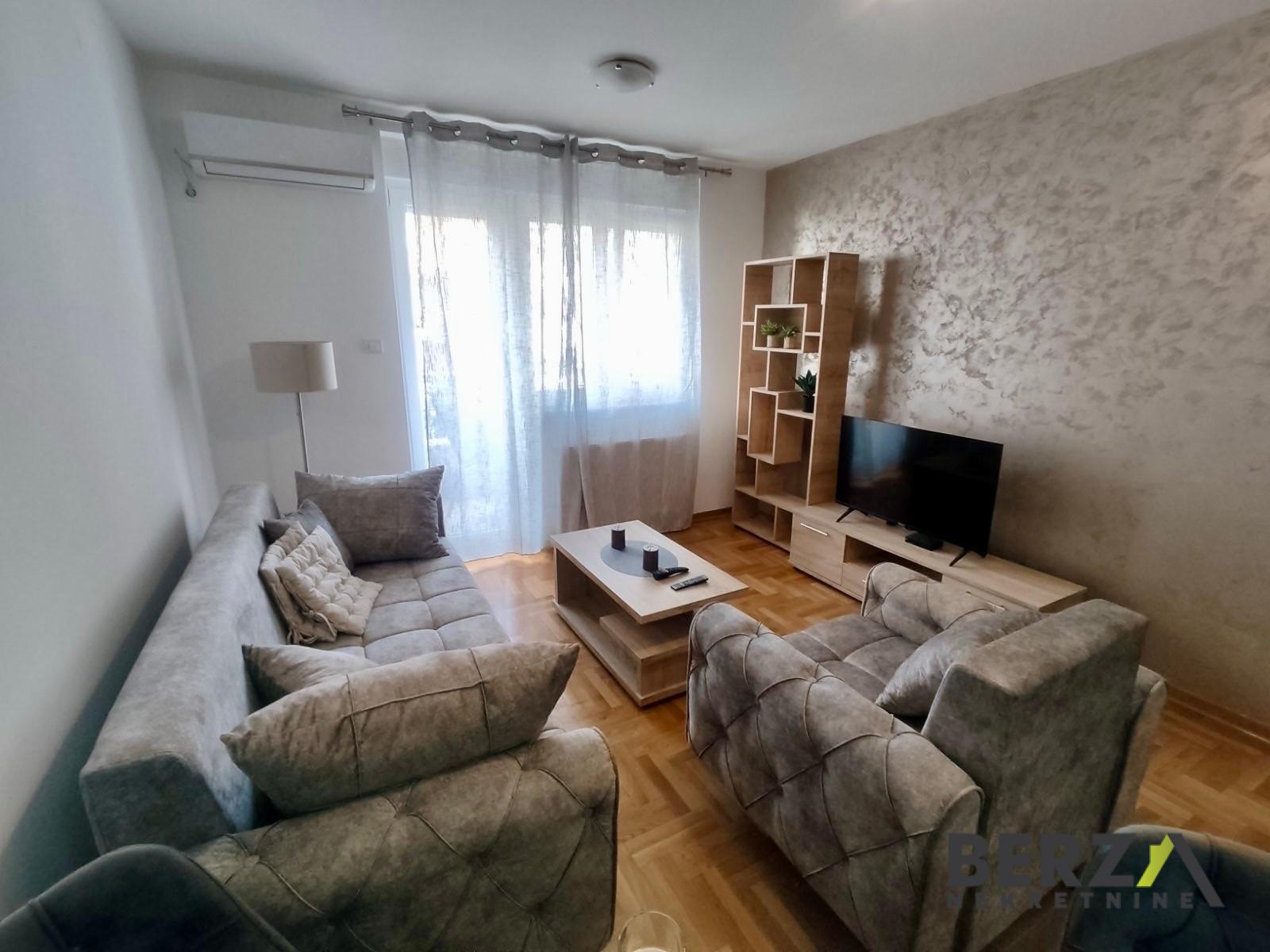 izdavanje - NOVI SAD - BULEVAR EVROPE - 9110699
