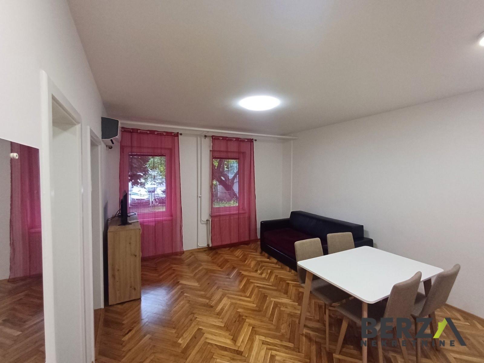 izdavanje - NOVI SAD - ROTKVARIJA - 9110749