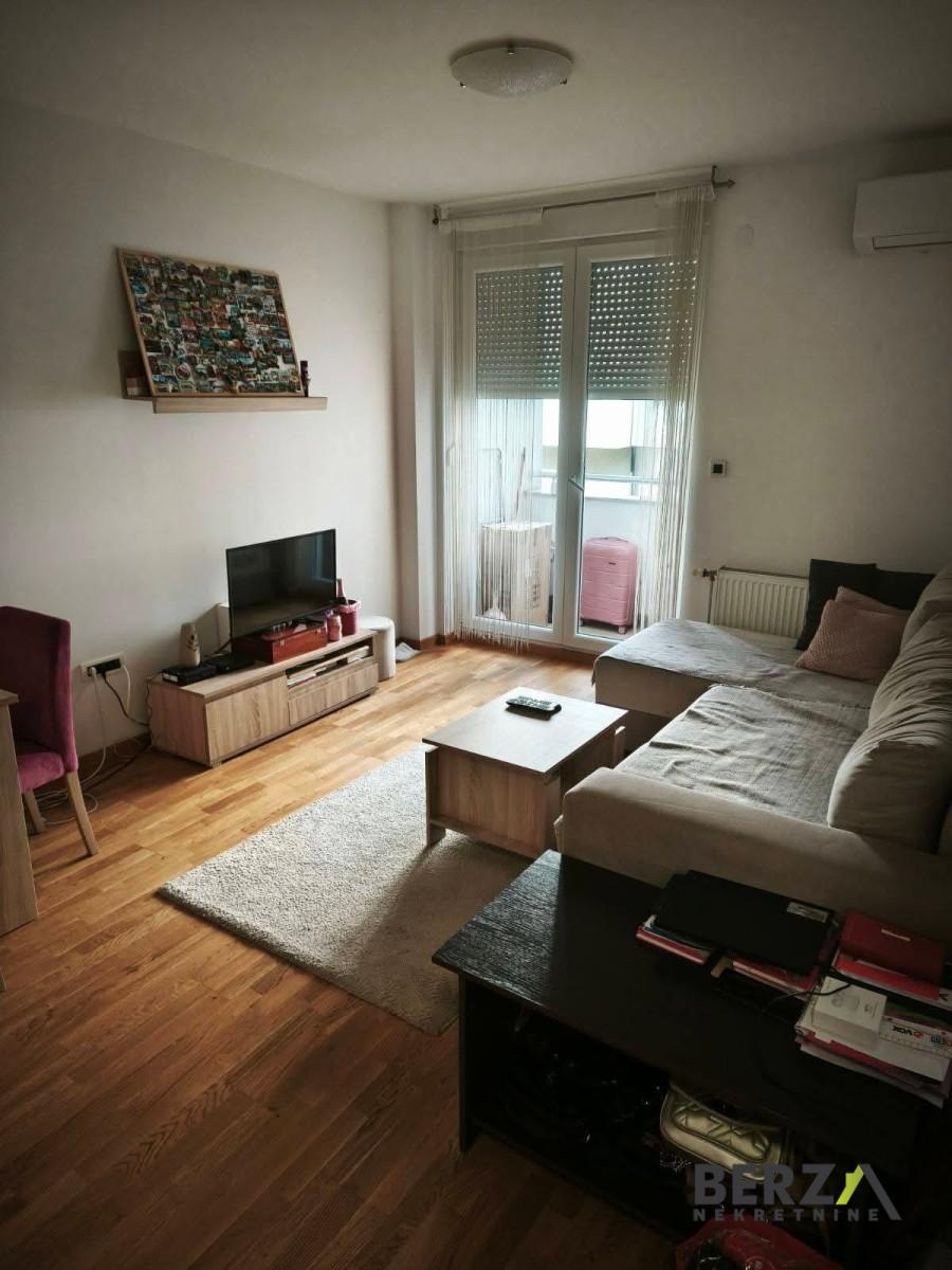 izdavanje - NOVI SAD - NOVA DETELINARA - 9110750