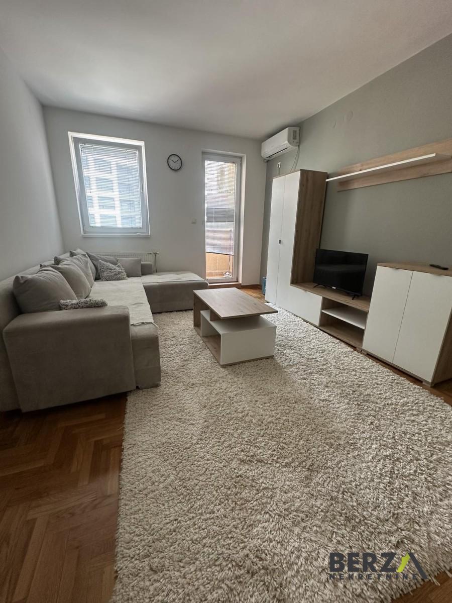 izdavanje - NOVI SAD - NOVA DETELINARA - 9110755