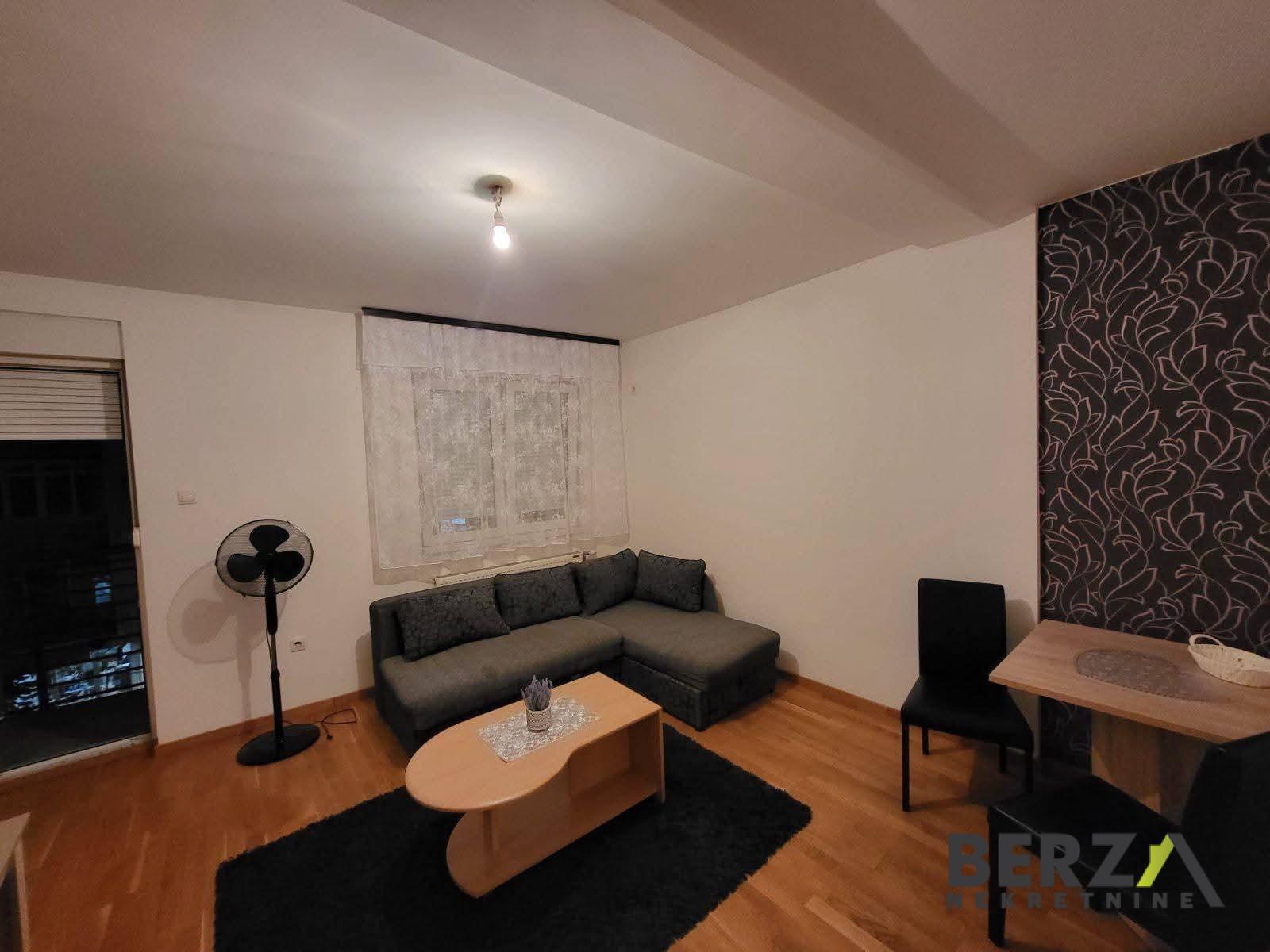 izdavanje - NOVI SAD - BULEVAR - 9110782