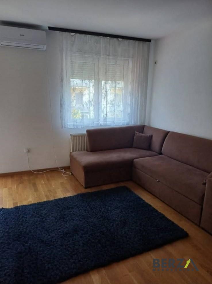 izdavanje - NOVI SAD - BULEVAR - 9110782