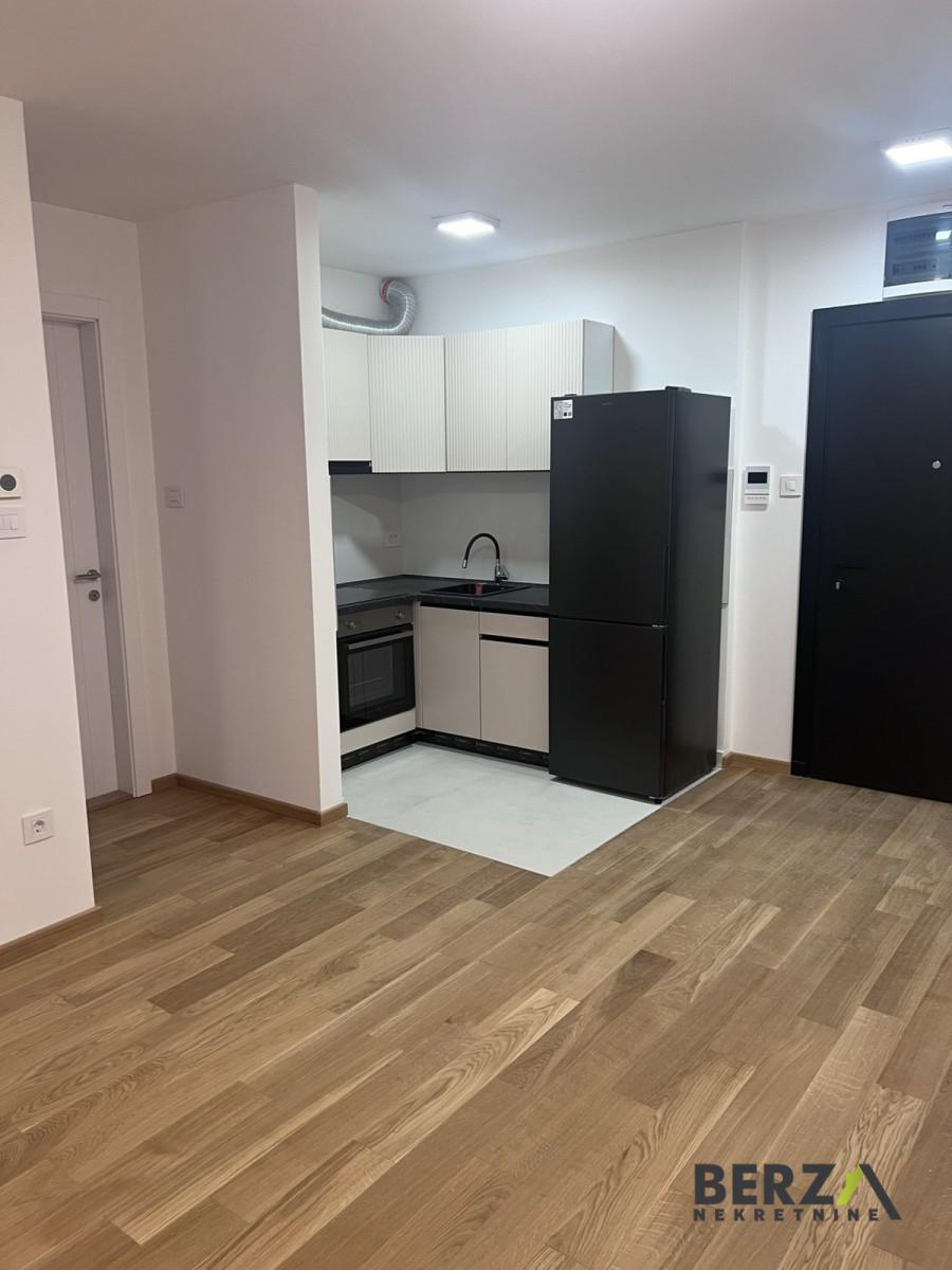 izdavanje - NOVI SAD - NOVA DETELINARA - 9110834