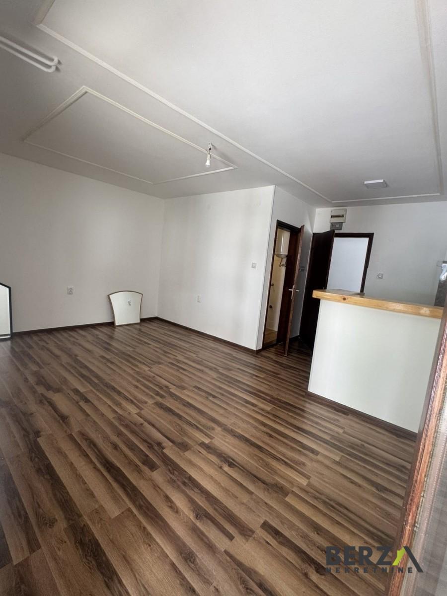 izdavanje - NOVI SAD - PODBARA - 9110848