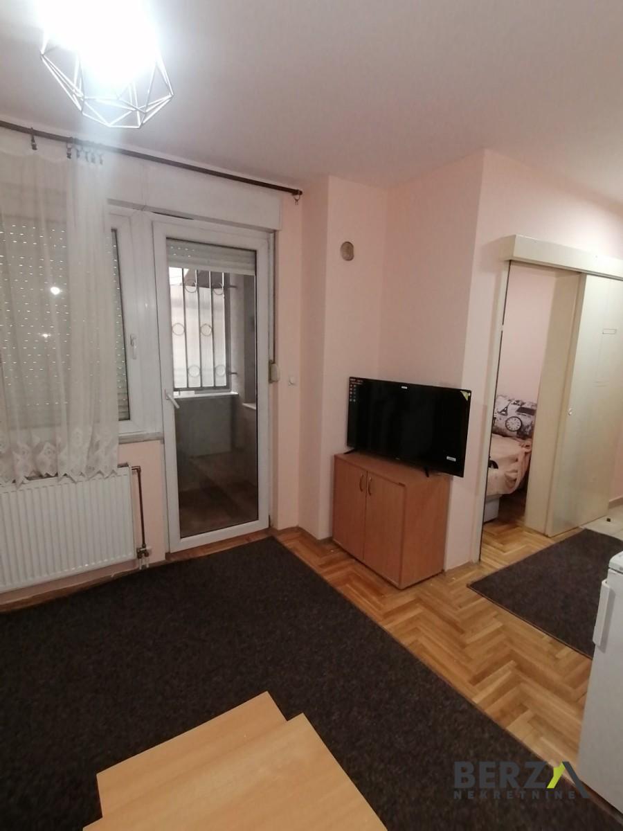 izdavanje - NOVI SAD - NOVA DETELINARA - 9110865
