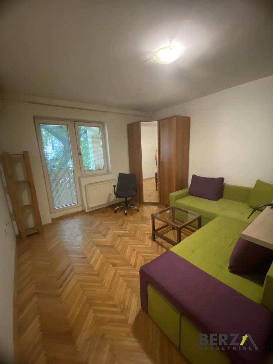 izdavanje - NOVI SAD - SOCIJALNO - 9110876