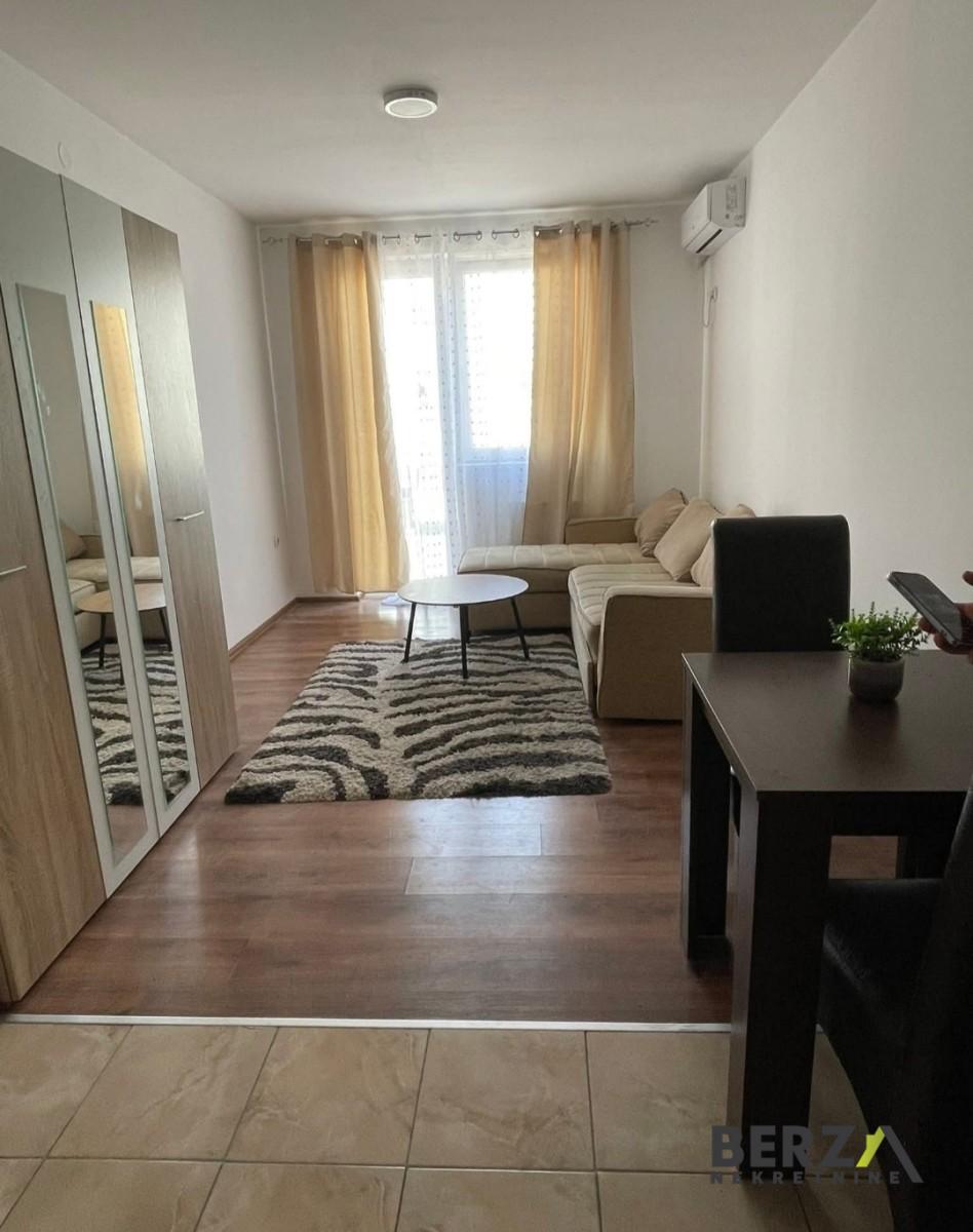 izdavanje - NOVI SAD - TELEP - 9110898