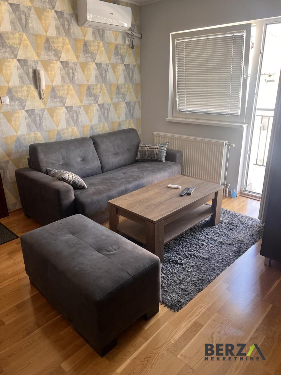 izdavanje - NOVI SAD - ADICE - 9110993