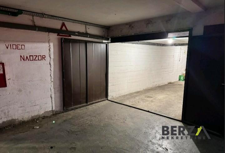 izdavanje - NOVI SAD - SOCIJALNO - 9111349