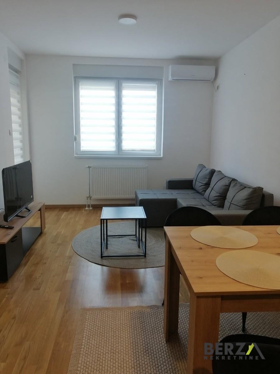 izdavanje - NOVI SAD - TELEP - 9111486