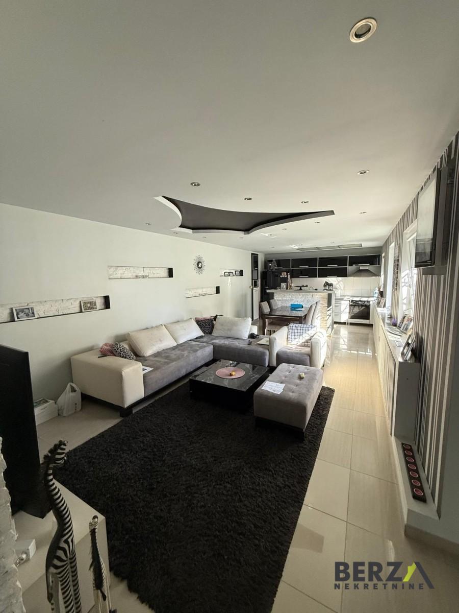 izdavanje - NOVI SAD - SALAJKA - 9111492