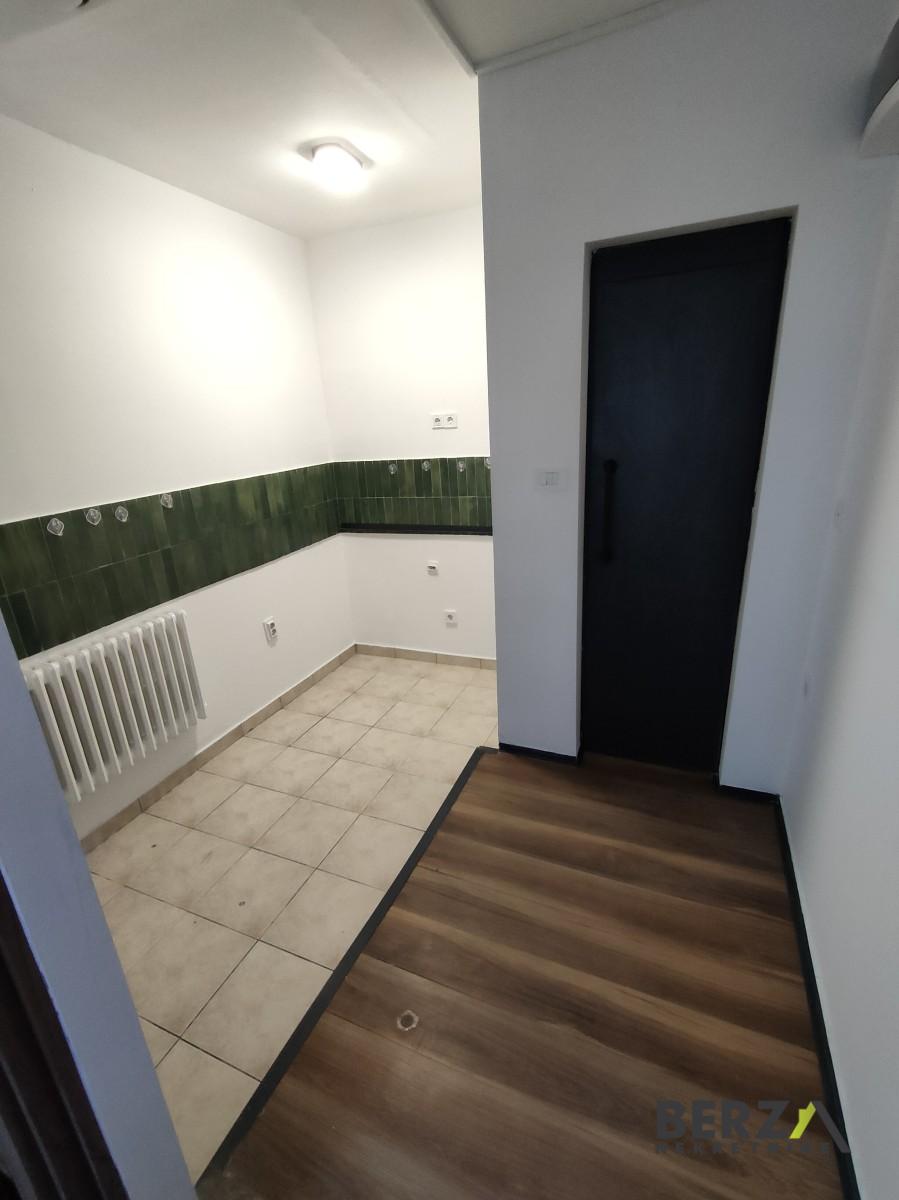 izdavanje - NOVI SAD - CENTAR - 9111551